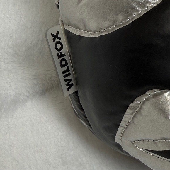 Wildfox‎ Black Puffer Tote Bag Silver Lips Print Quilted Carryall Handbag - Picture 2 of 11